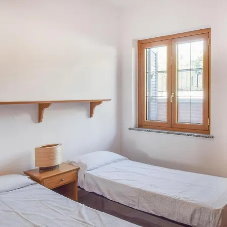 Apartment Nice In Davoli Marina With 2 Bedrooms And Wifi Marina di Davoli